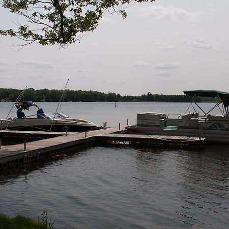 Woodland Estate Resort Campbellford Exterior foto
